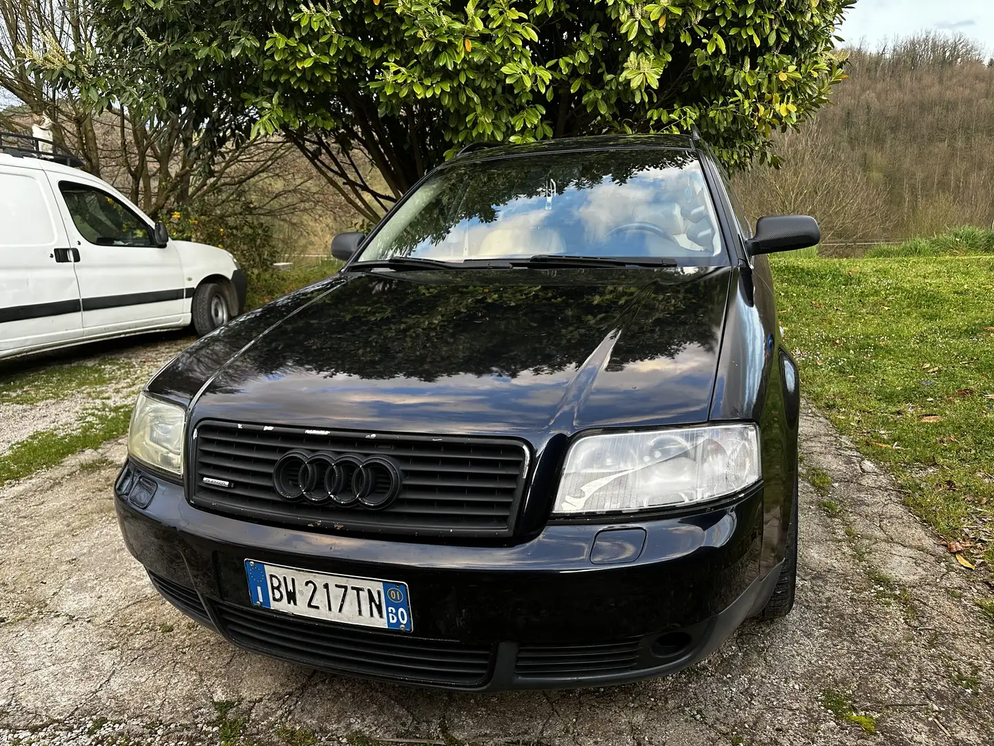 Audi A6 Avant 2.5 V6 tdi quattro 180cv - 1