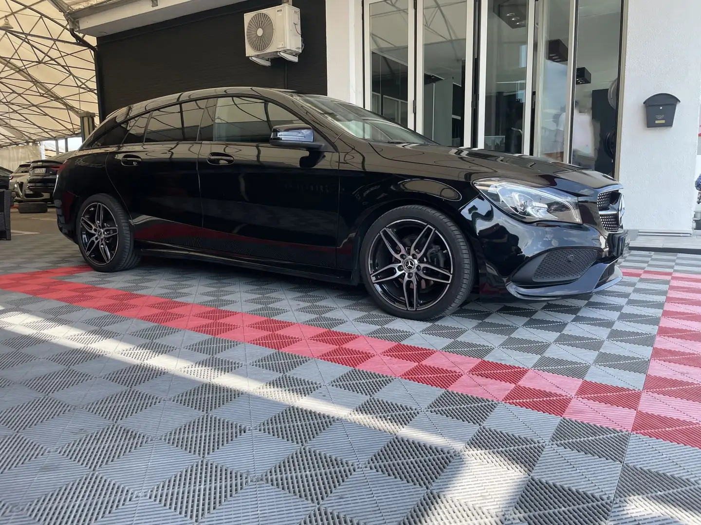 Mercedes-Benz CLA 200 CLA 200 d S.W. Automatic Premium Nero - 2