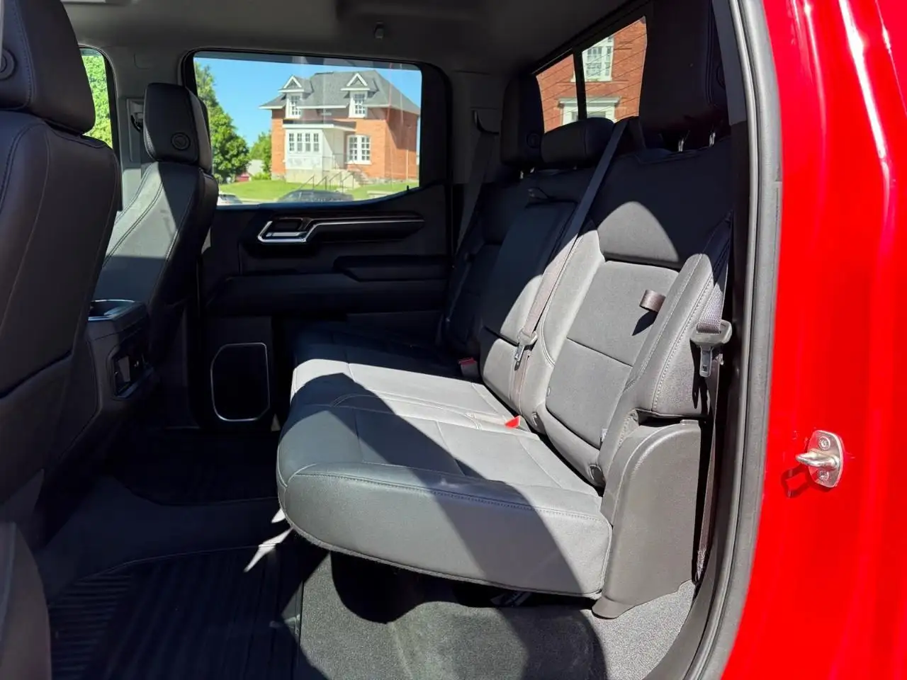 Chevrolet Silverado 1500 photo Chevrolet Silverado 1500