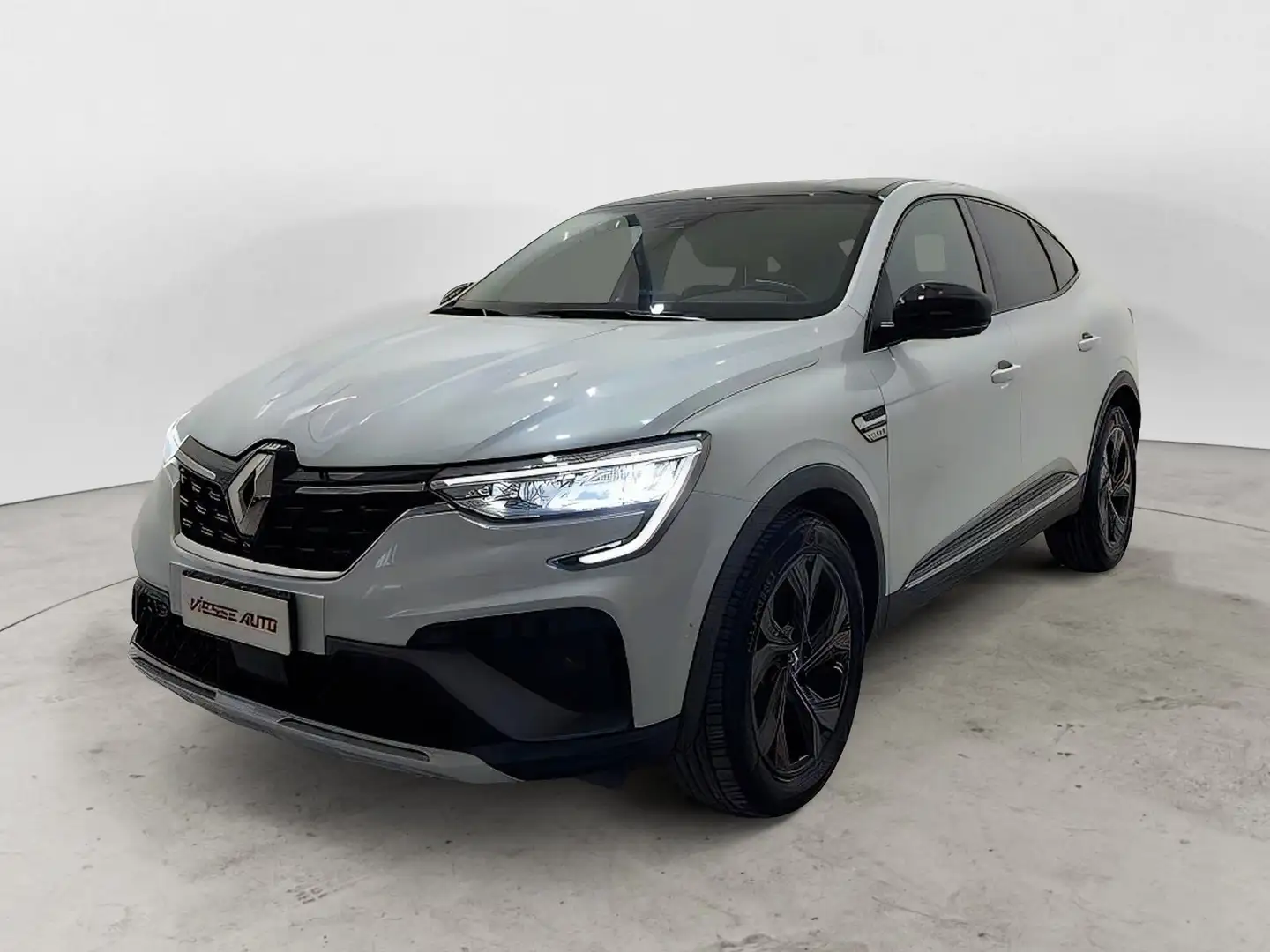 Renault Arkana Arkana 1.6 E-Tech full hybrid R.S. Line 145cv Bianco - 1