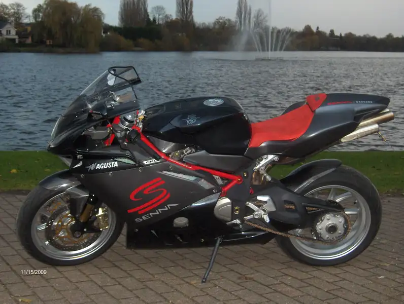 MV Agusta F4 1000 - foto 2