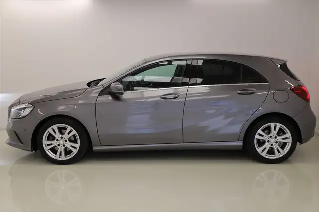 Mercedes-Benz A view 4