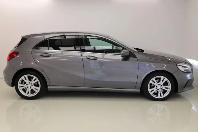 Mercedes-Benz A view 5