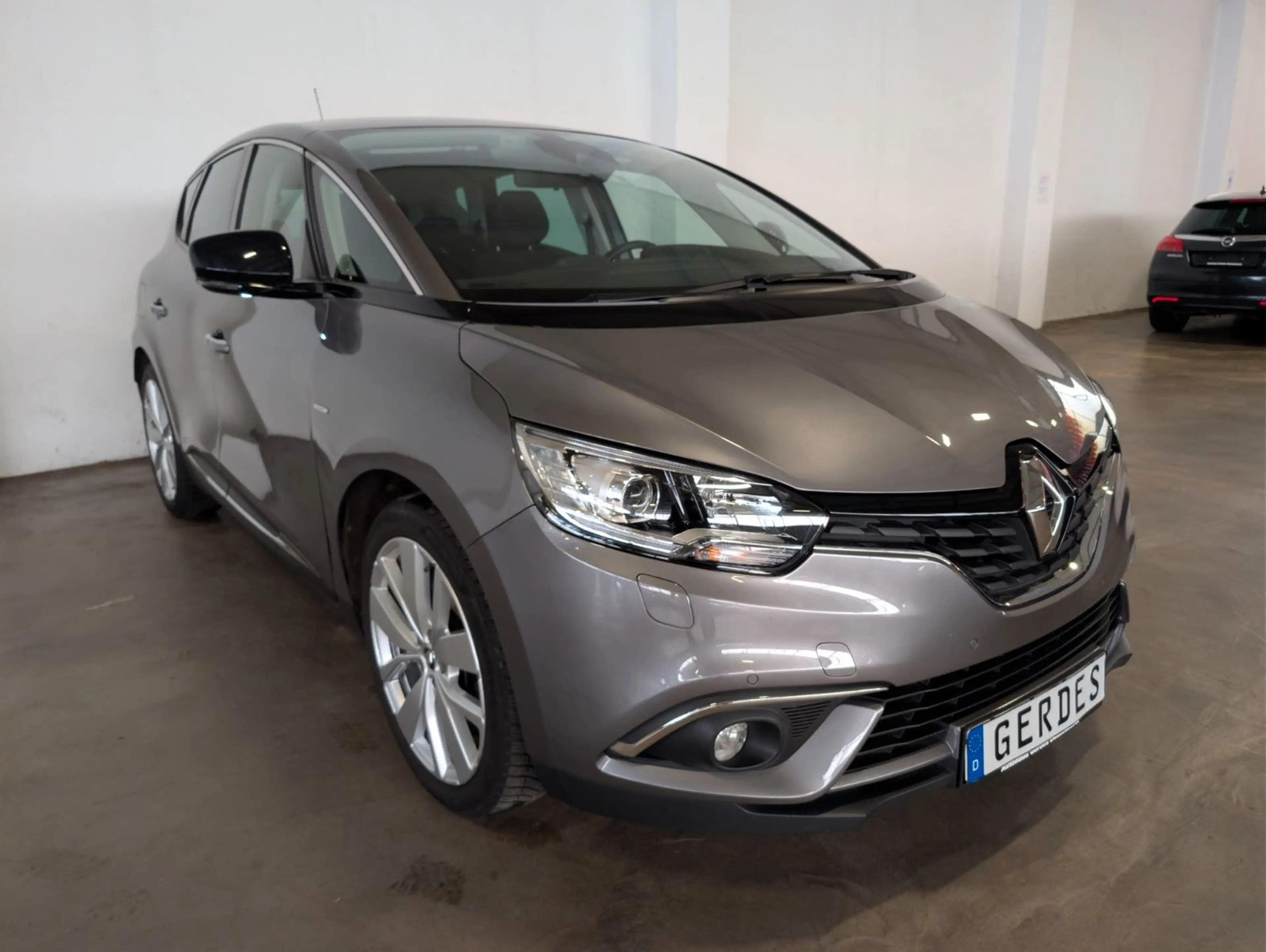 Renault Scenic IV 1.7 BLUE dCi 150 — photo 6