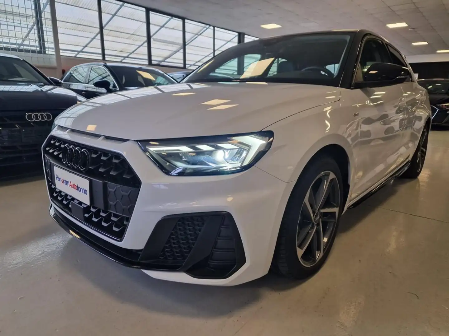 Audi A1 SPB 30TFSI S line "Telec/C.Play/LED identity black Bianco - 1