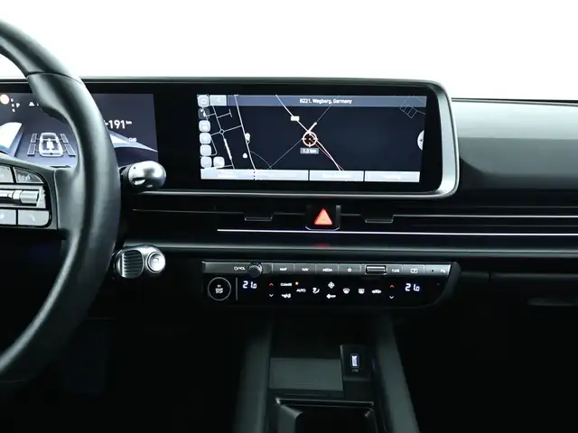 Hyundai IONIQ 6 view 11