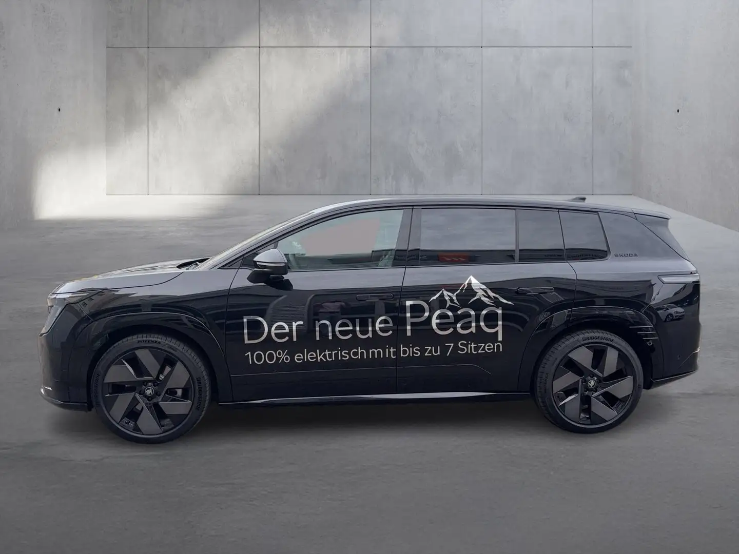 Skoda Peaq Sportline 90x Schwarz - 2