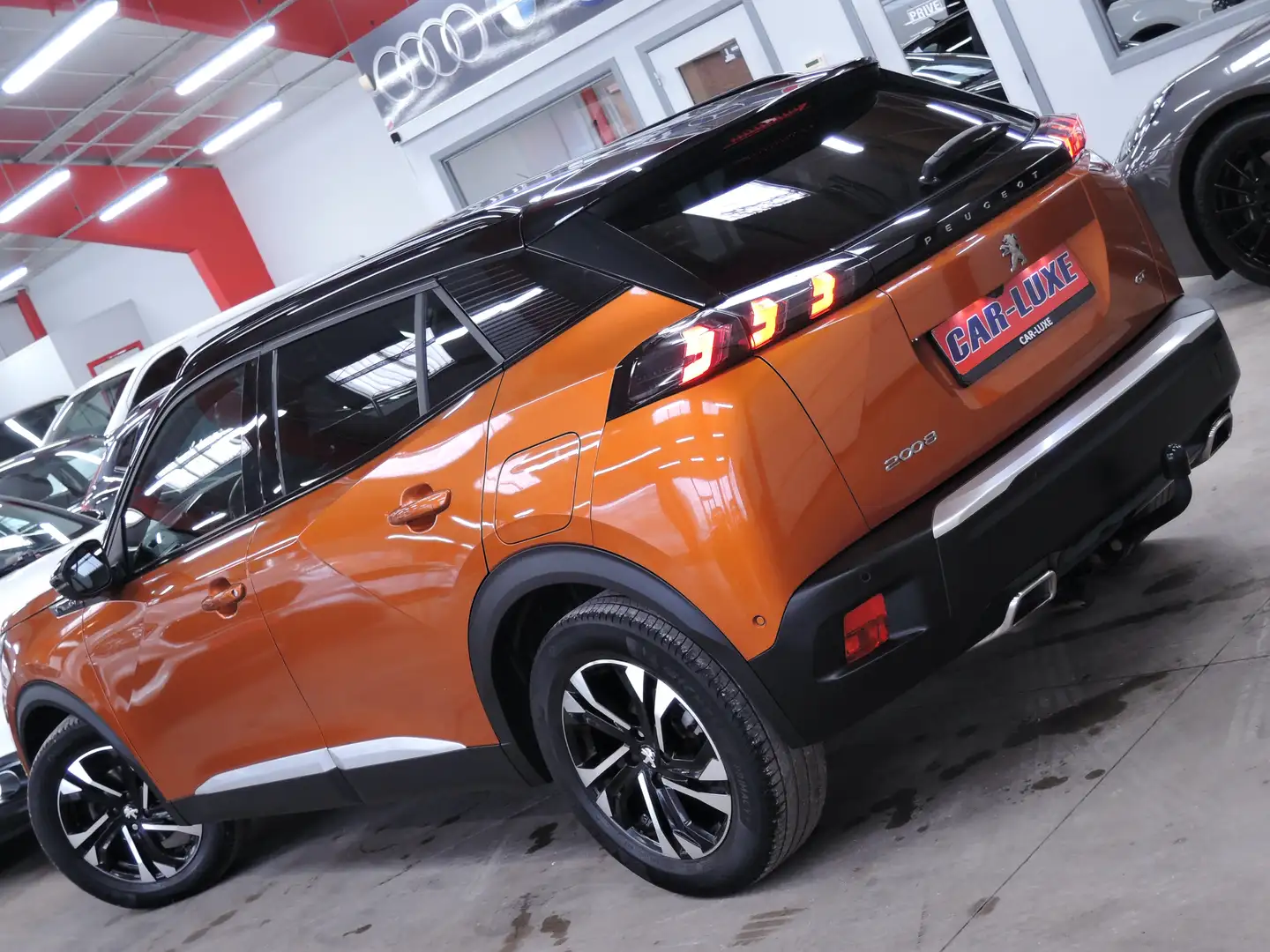 Peugeot 2008 1.2 13OCV GT-LINE BOITE AUTO COCKPIT 3D LED FULL Oranje - 2
