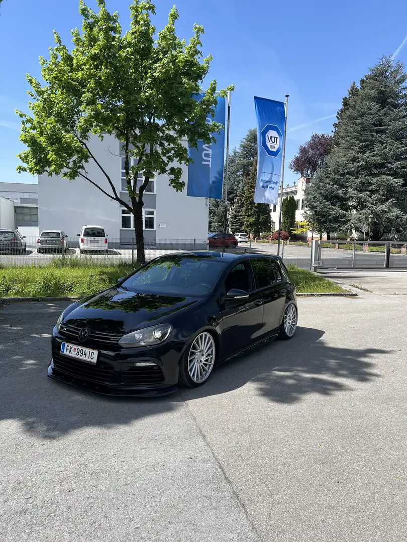 Volkswagen Golf R Schwarz - 1