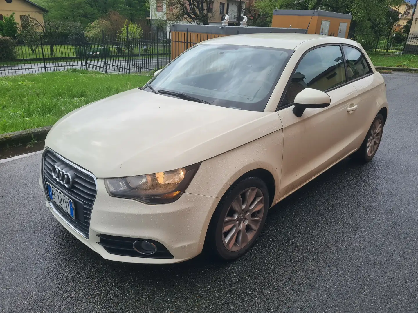 Audi A1 A1 1.2 tfsi 86cv Blanc - 1