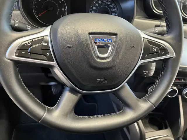 Dacia Duster view 20