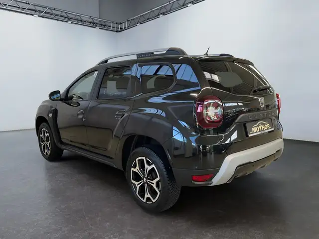 Dacia Duster view 4