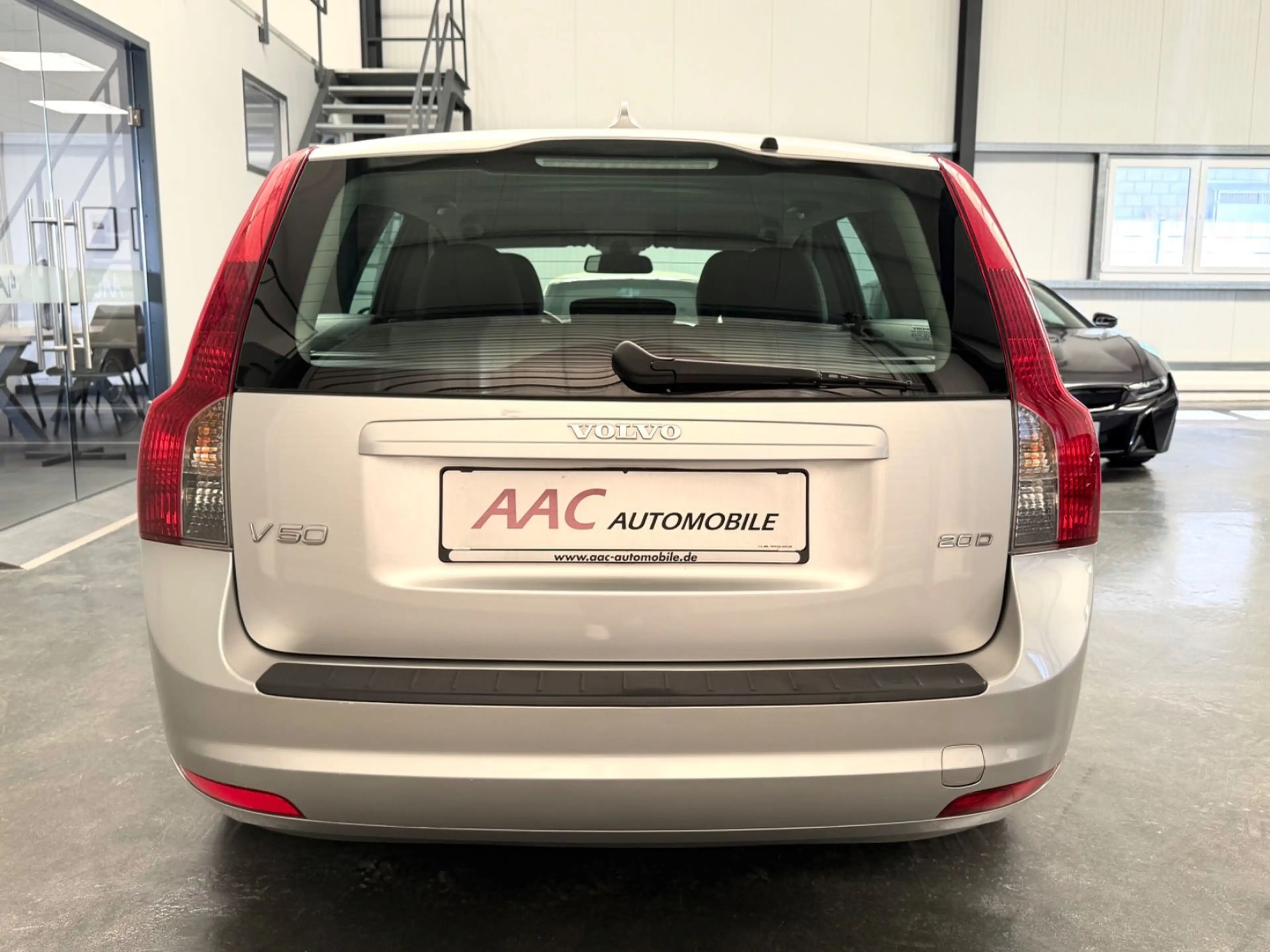 Volvo V50 Kombi 2.0 D DPF Momentum/1.Hand/wenig KM — photo 5