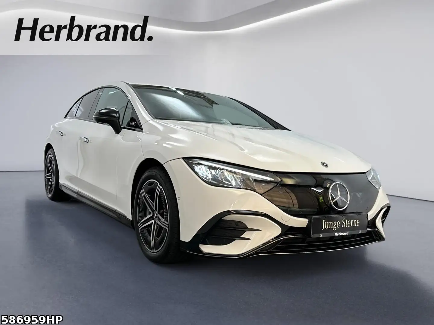 Mercedes-Benz EQE 300 AMG AHK DISTRONIC Night-Paket Memoryp. < Beyaz - 2