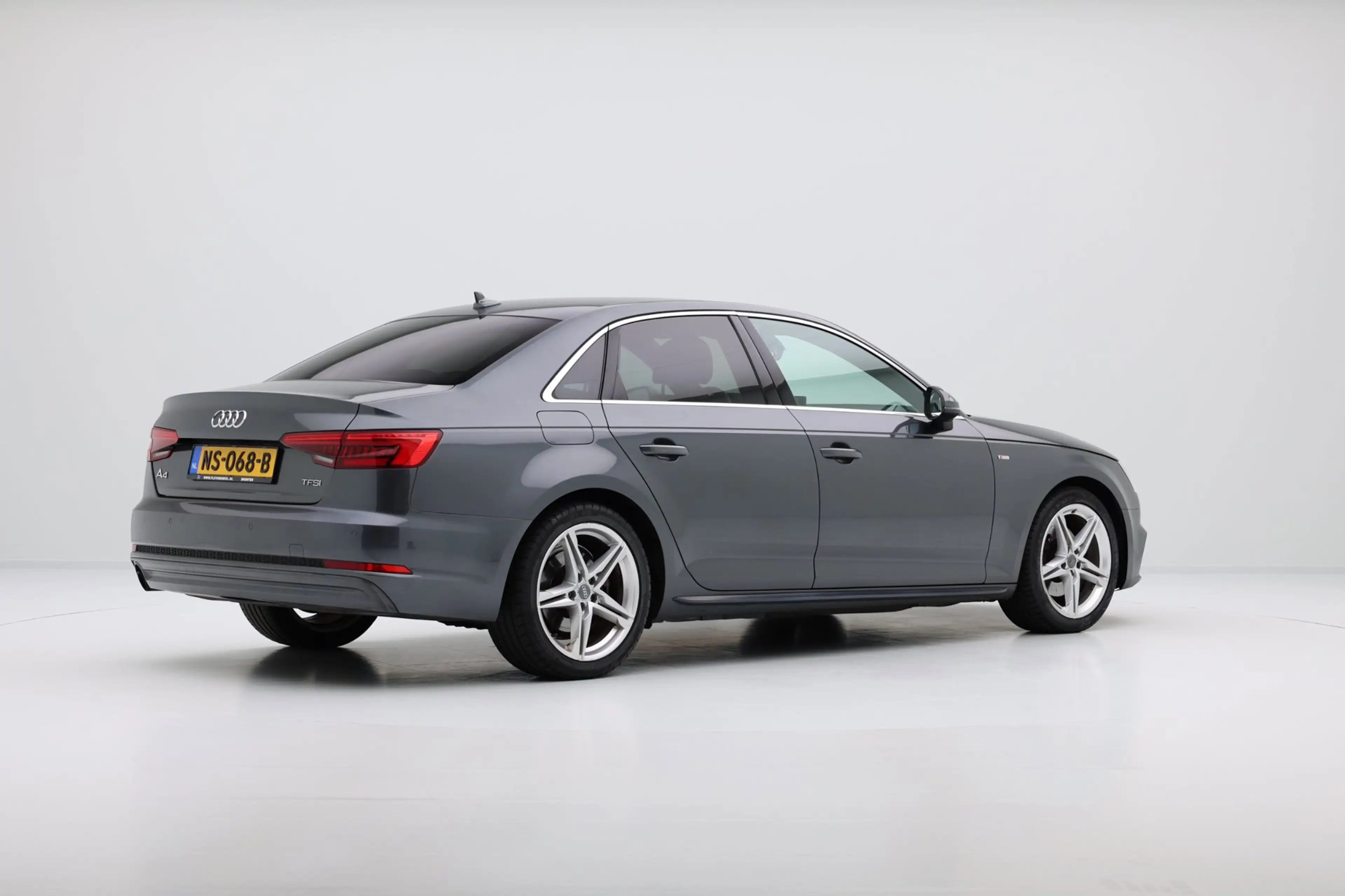 Audi A4 Limousine 1.4 TFSI Sport S line edition 150pk Aut. — photo 3