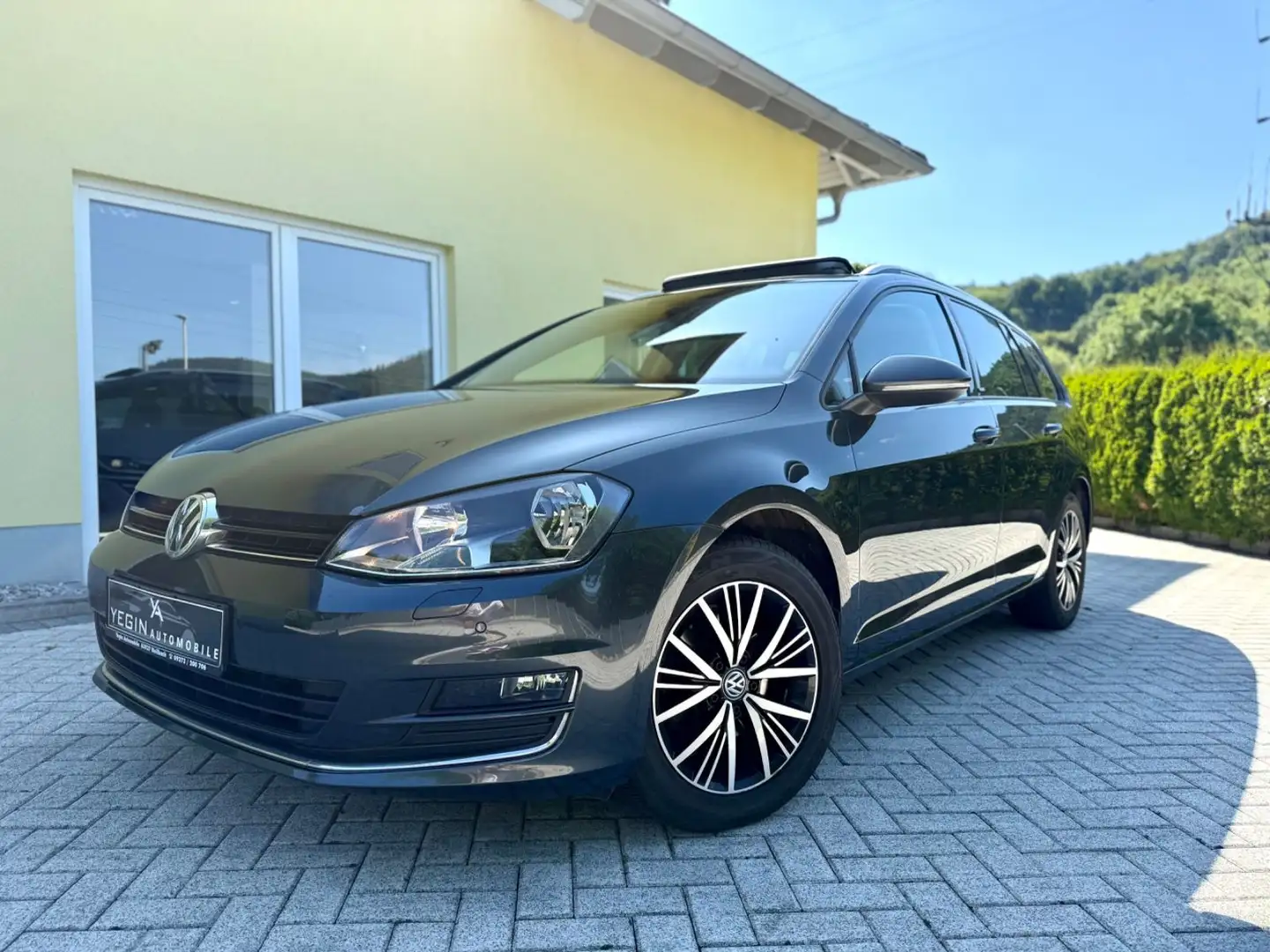 Volkswagen Golf VII Var.1.4 TSI Allstar Pano-Sthzg-Navi-AHK Grigio - 2