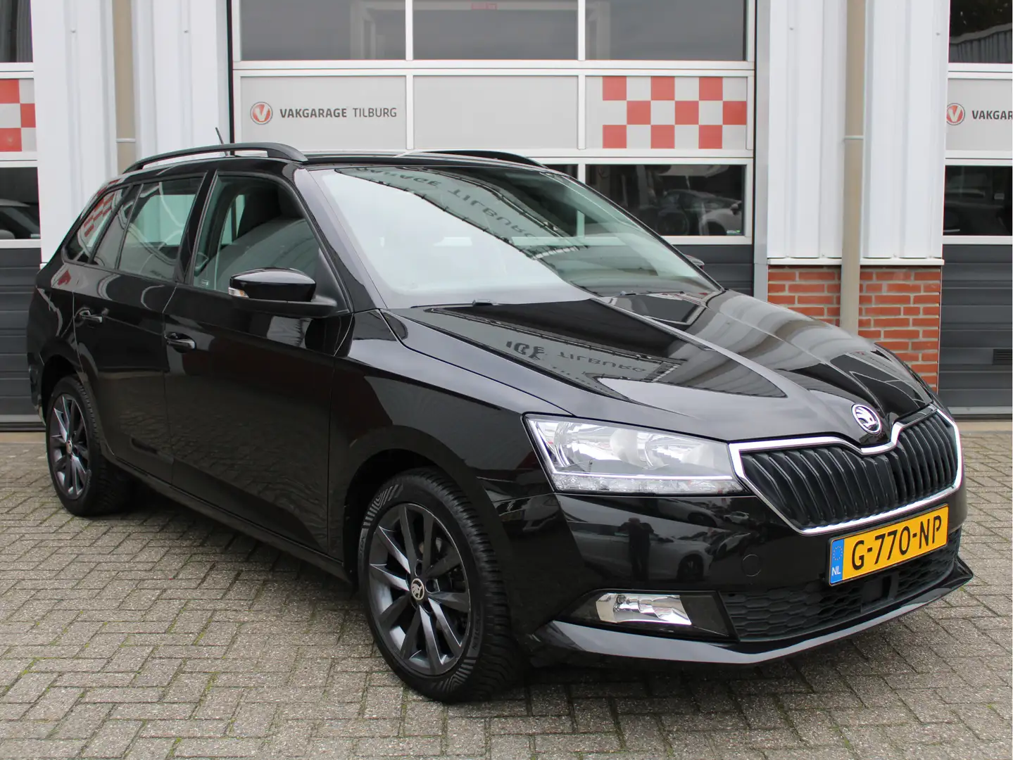Skoda Fabia Combi 1.0 TSI Business Edition 1e Eig/Dealer onder Zwart - 2