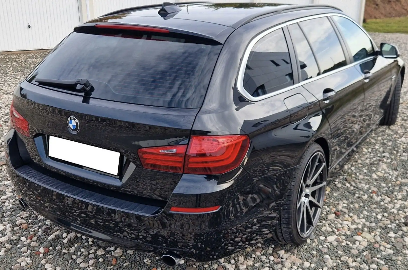 BMW 535 535i xDrive Touring Aut. Kamera B&O Spurhalte SH - 2