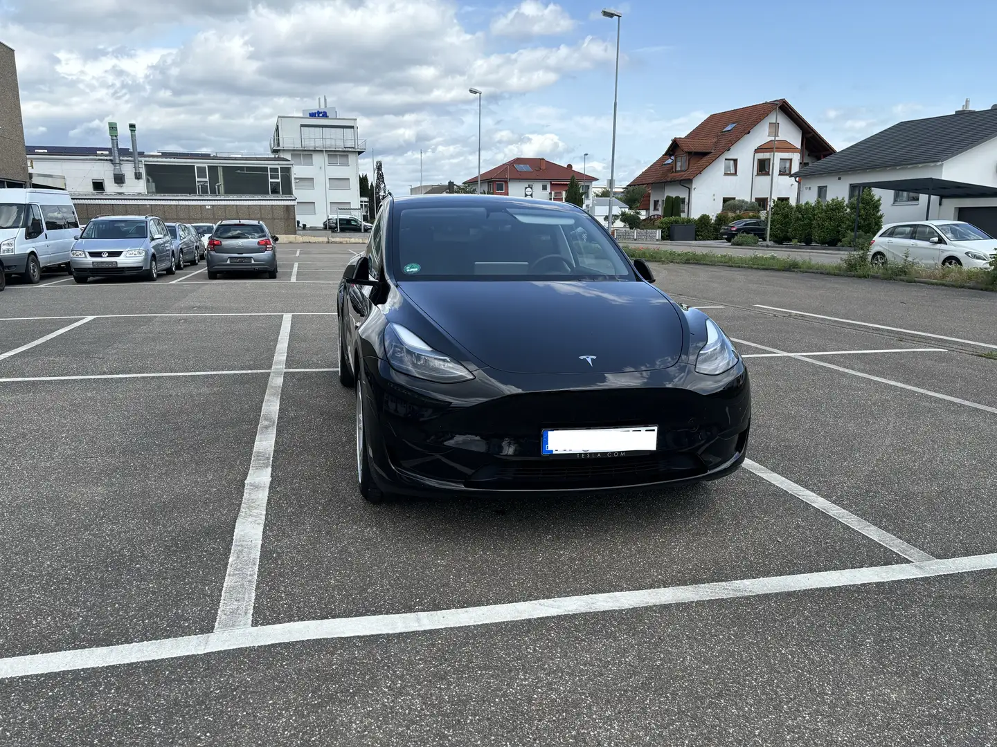 Tesla Model Y RWD - 2