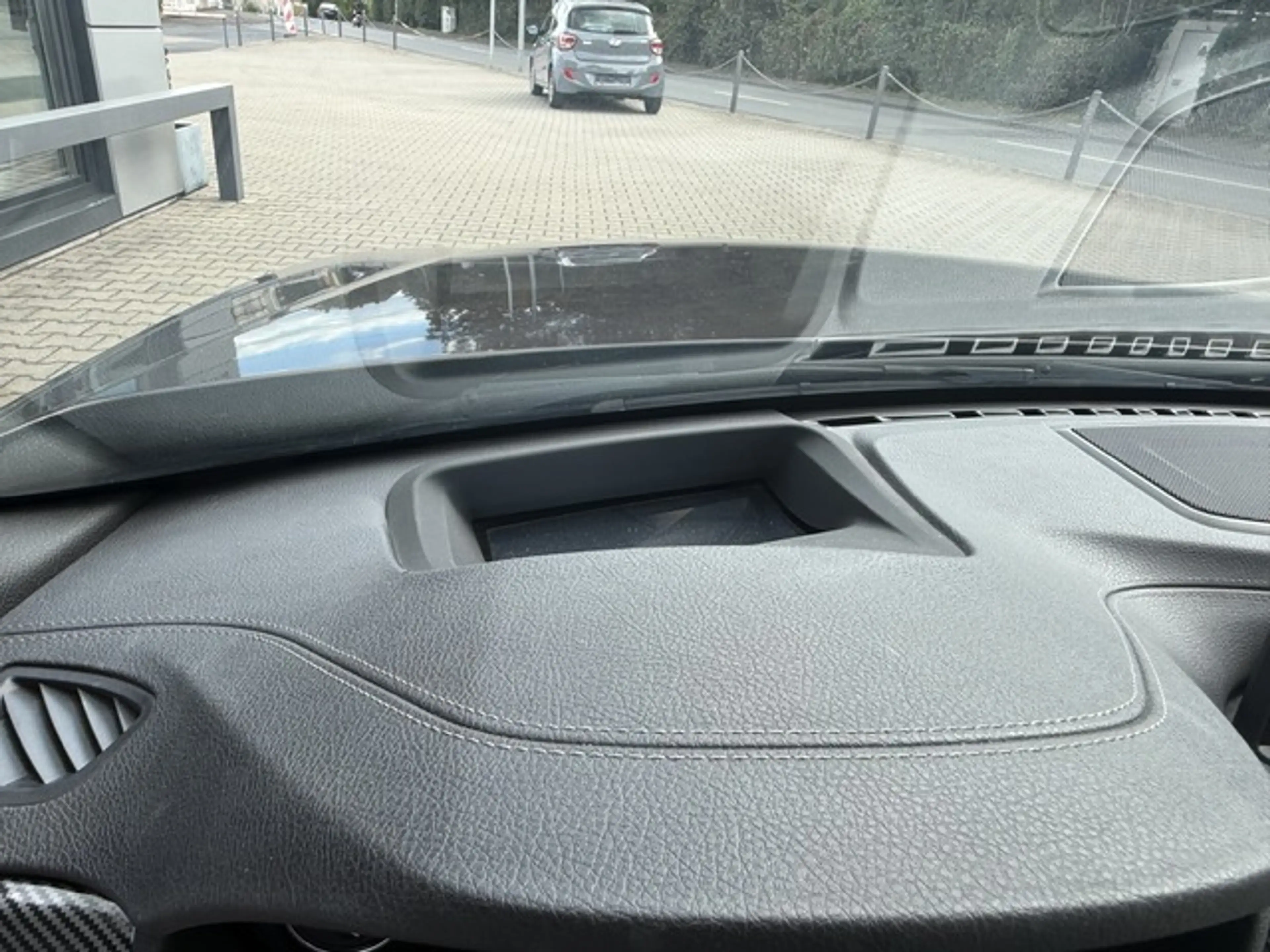 BMW 440 i M Sport Cabrio — photo 12