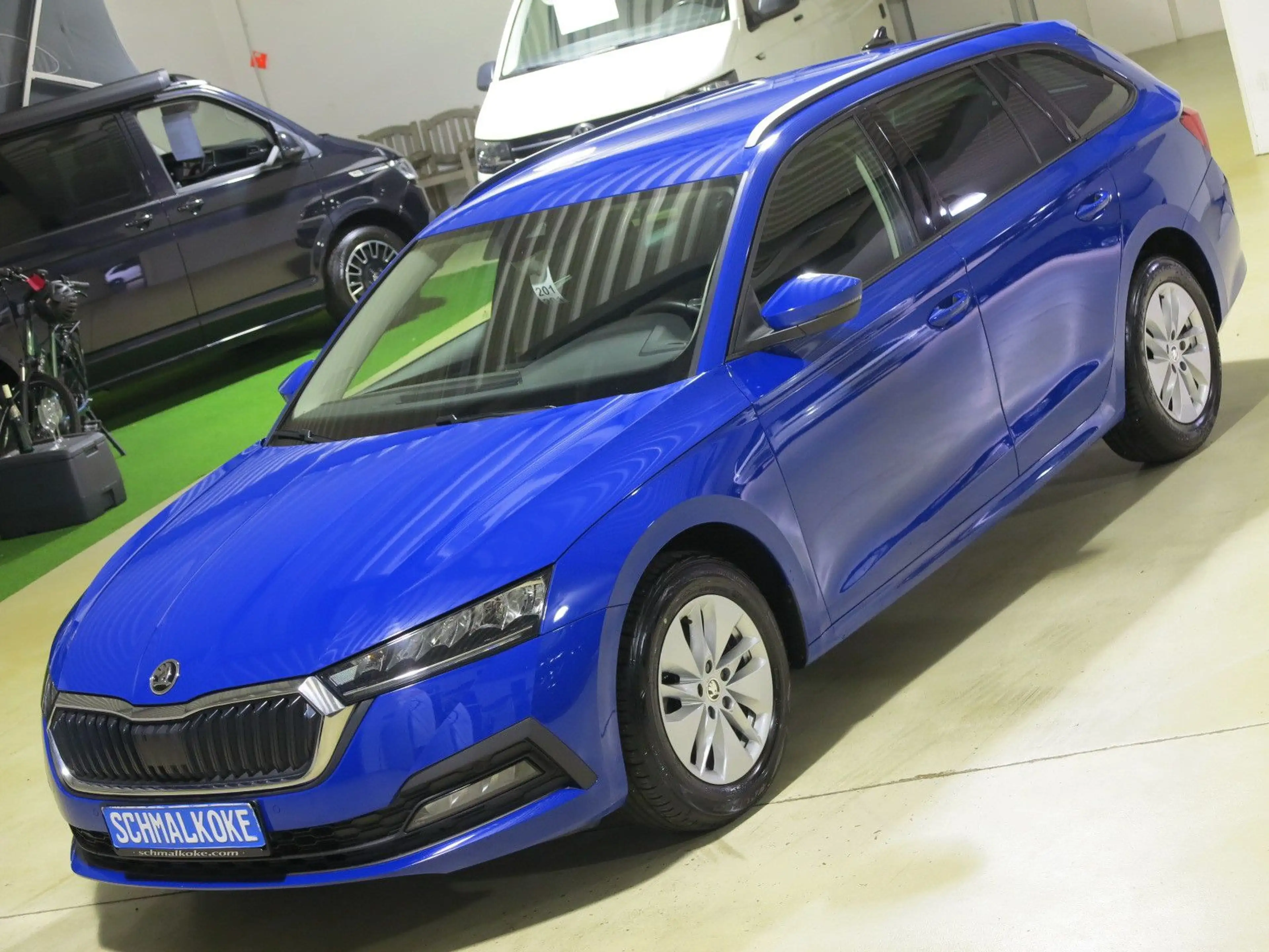 Skoda Octavia Combi TDI 2.0 SCR Ambition GRA DAB LM16 — photo 2