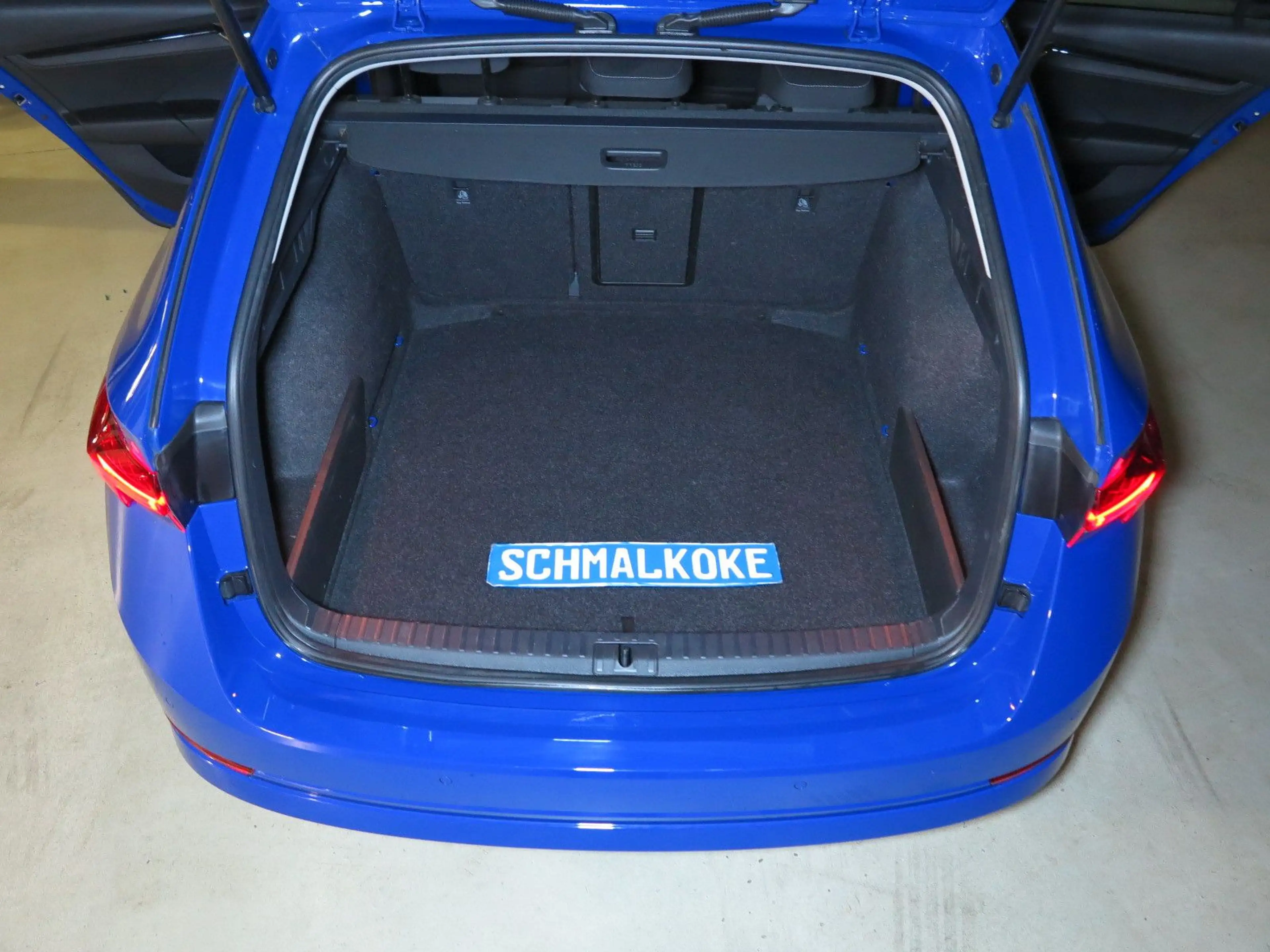 Skoda Octavia Combi TDI 2.0 SCR Ambition GRA DAB LM16 — photo 7