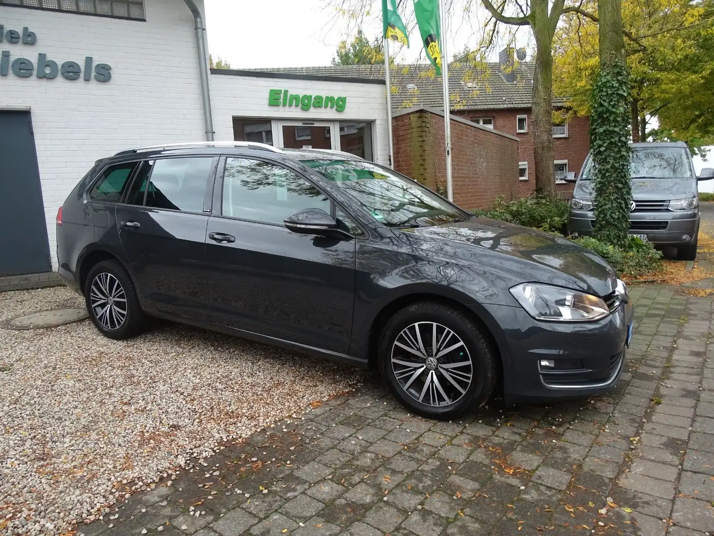 Volkswagen Golf VII Variant Allstar DSG Navi PDC Grau - 2