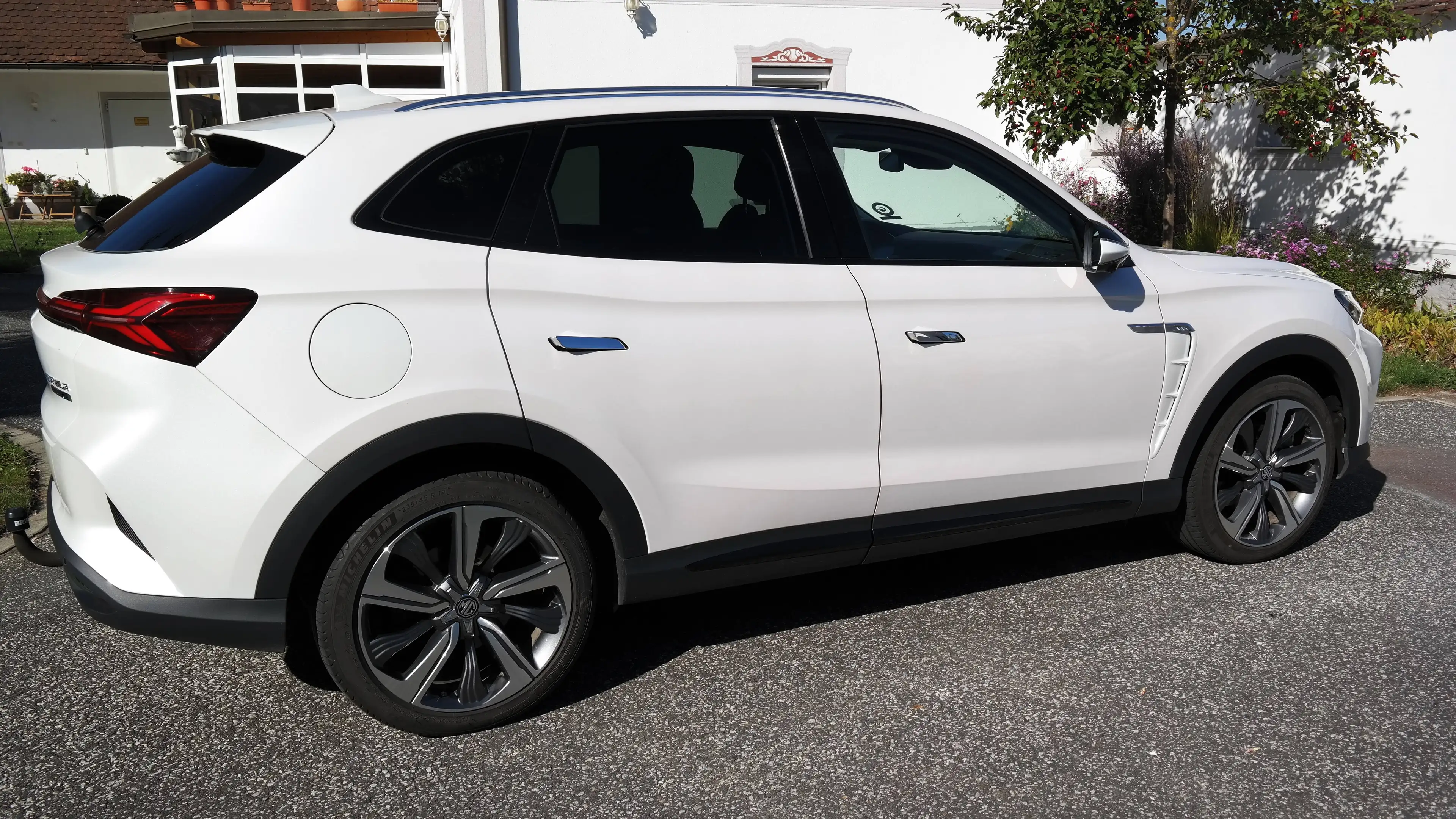 MG Marvel R Marvel R Electric 70 kWh Performance ALLRAD — photo 12