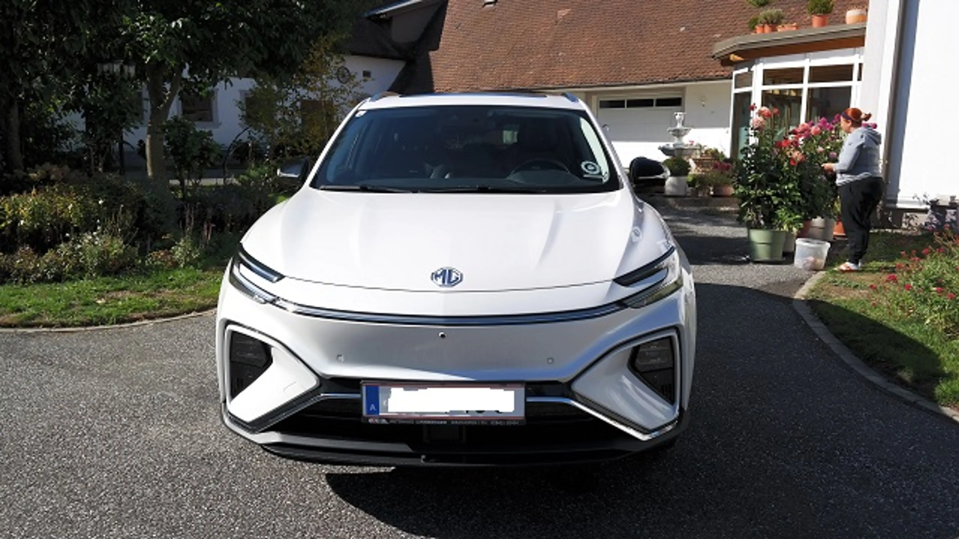 MG Marvel R Marvel R Electric 70 kWh Performance ALLRAD — photo 6