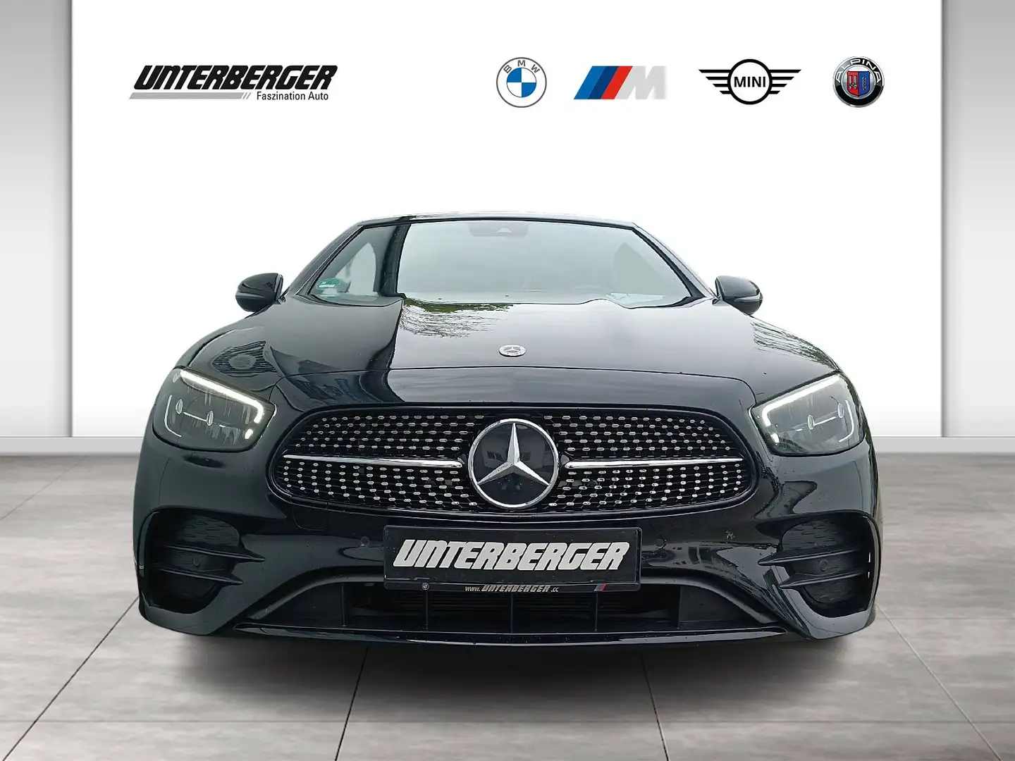 Mercedes-Benz E 200 Cabrio Night Edition MBUX Magic Vision Control Noir - 2