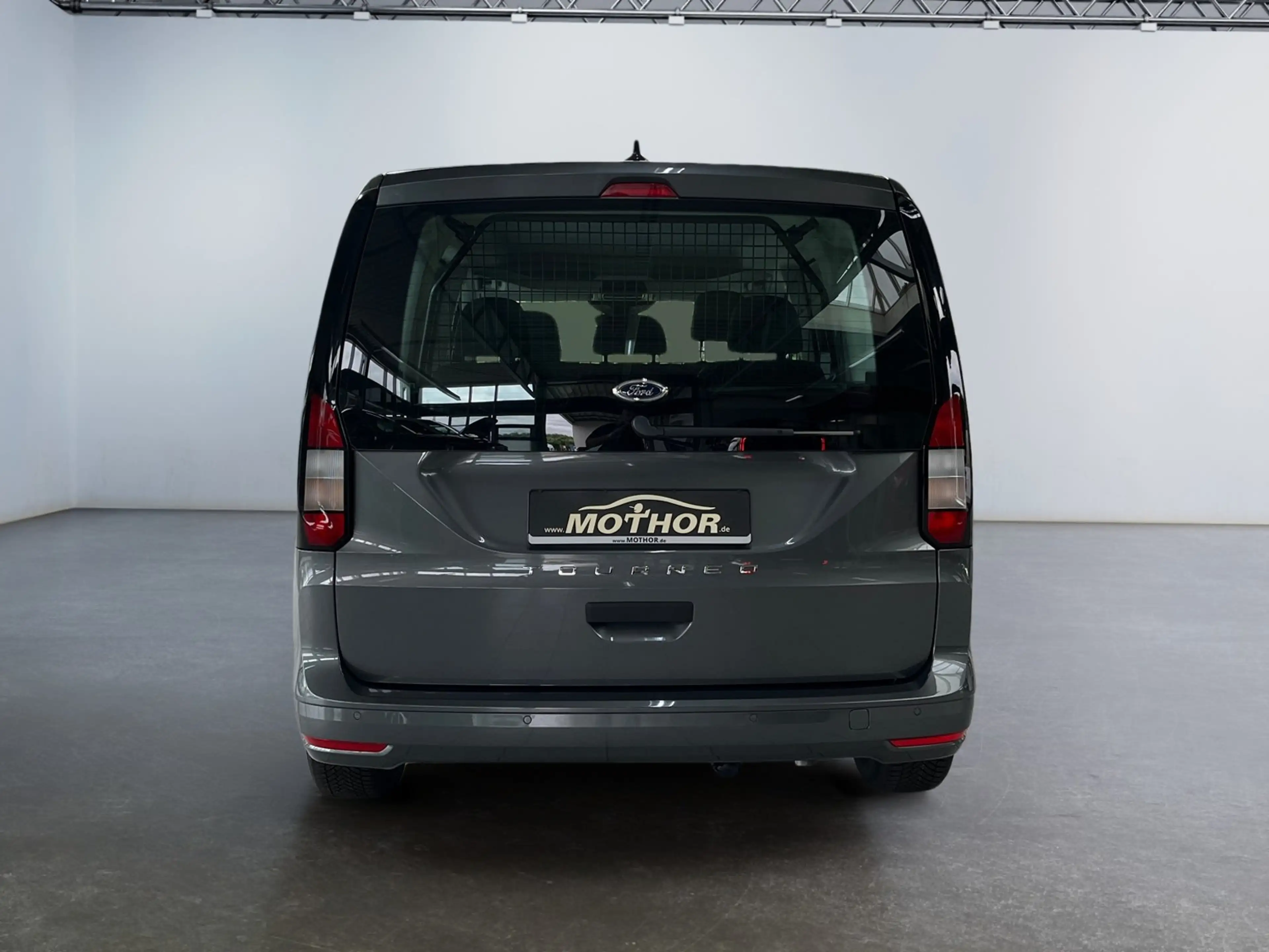 Ford Tourneo Connect 2.0 EcoBlue Tempomat — photo 5