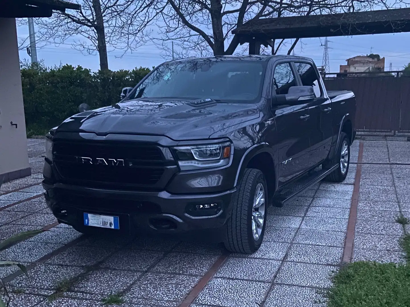 RAM 1500 sport Grigio - 1