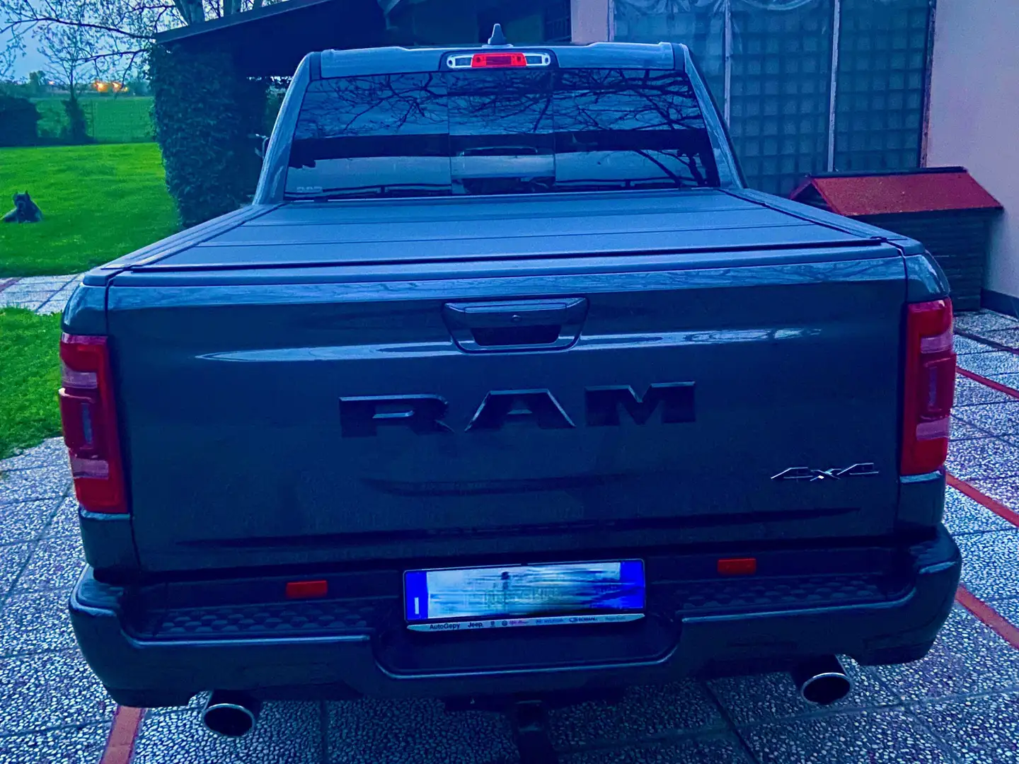 RAM 1500 sport Grigio - 2