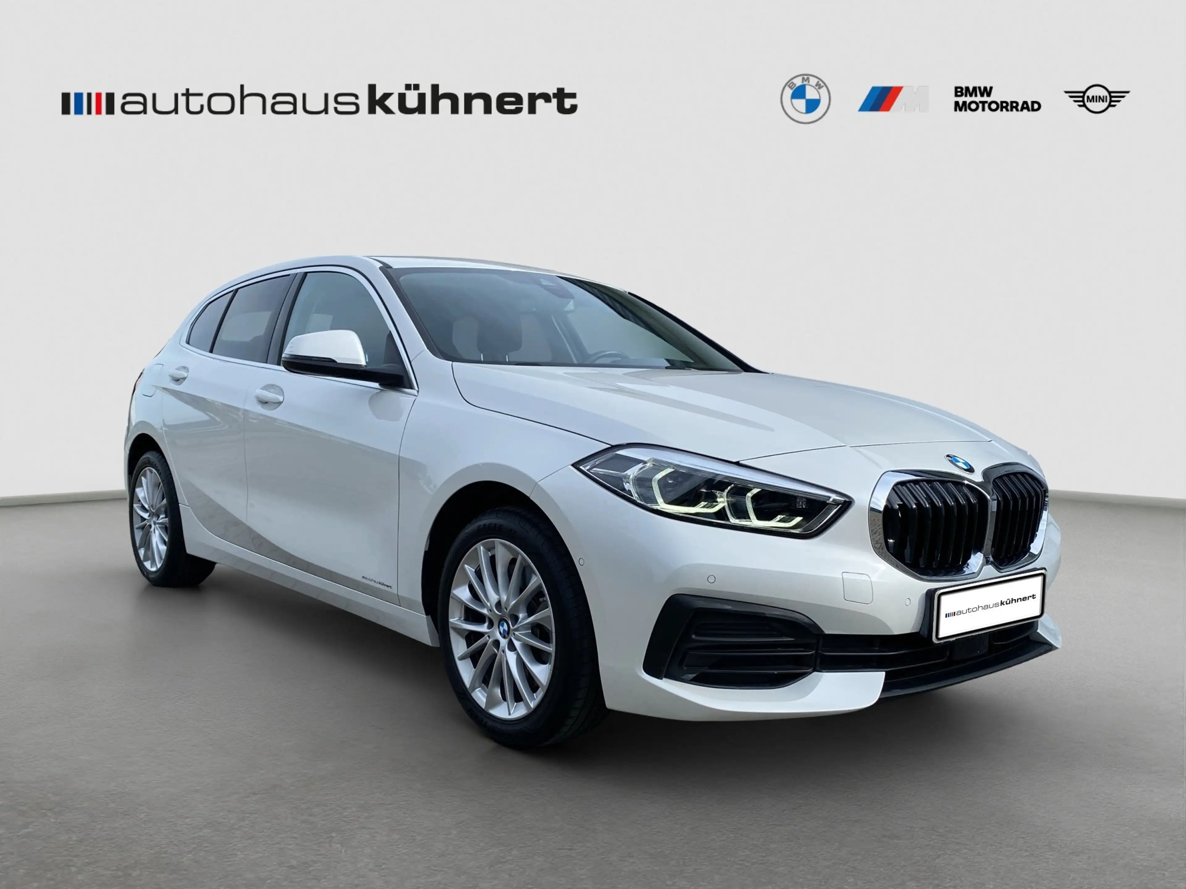 BMW 120 i Advantage LED ACC DrvAss HUD Navi RFK DAB — photo 9