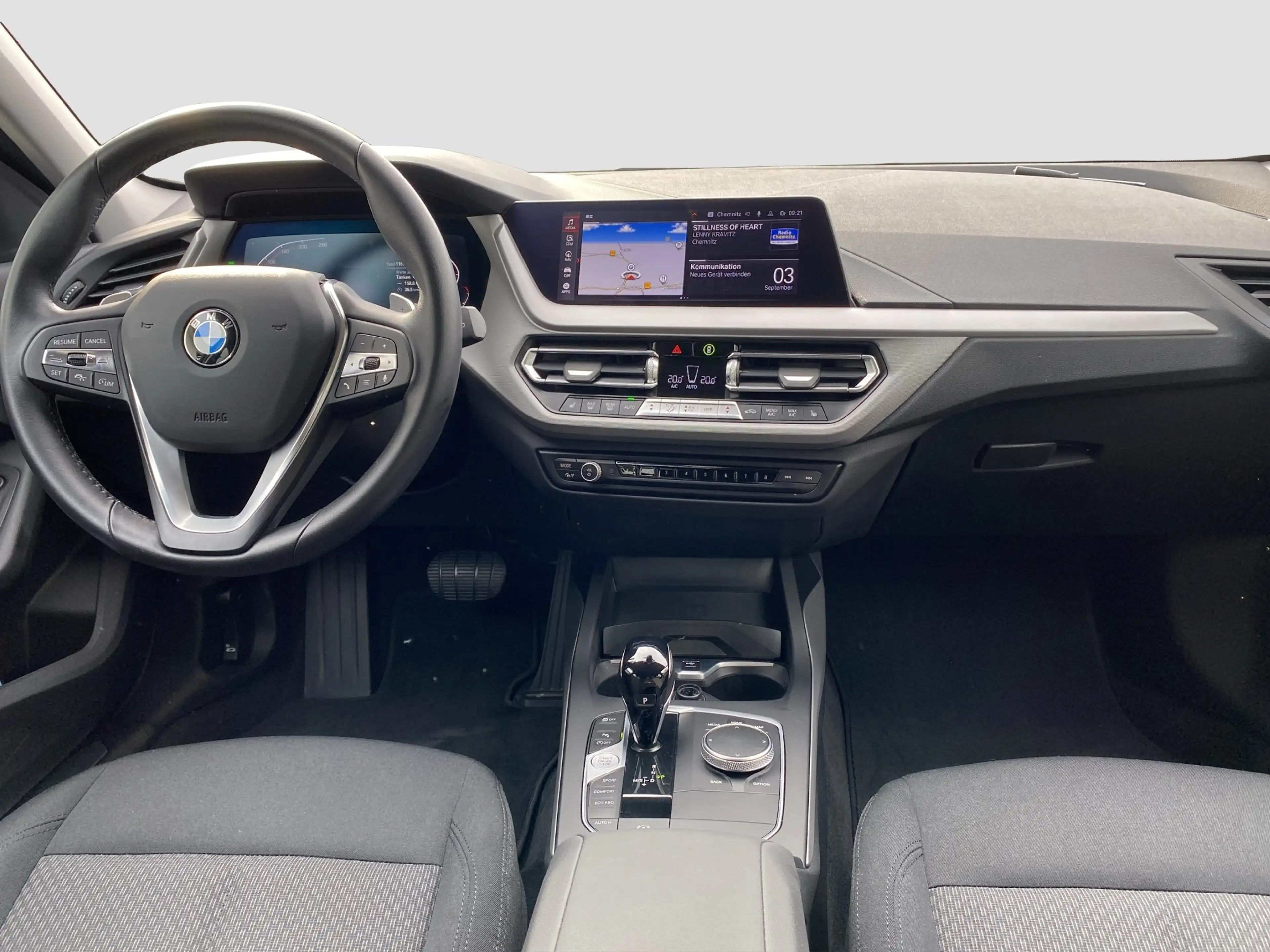 BMW 120 i Advantage LED ACC DrvAss HUD Navi RFK DAB — photo 12