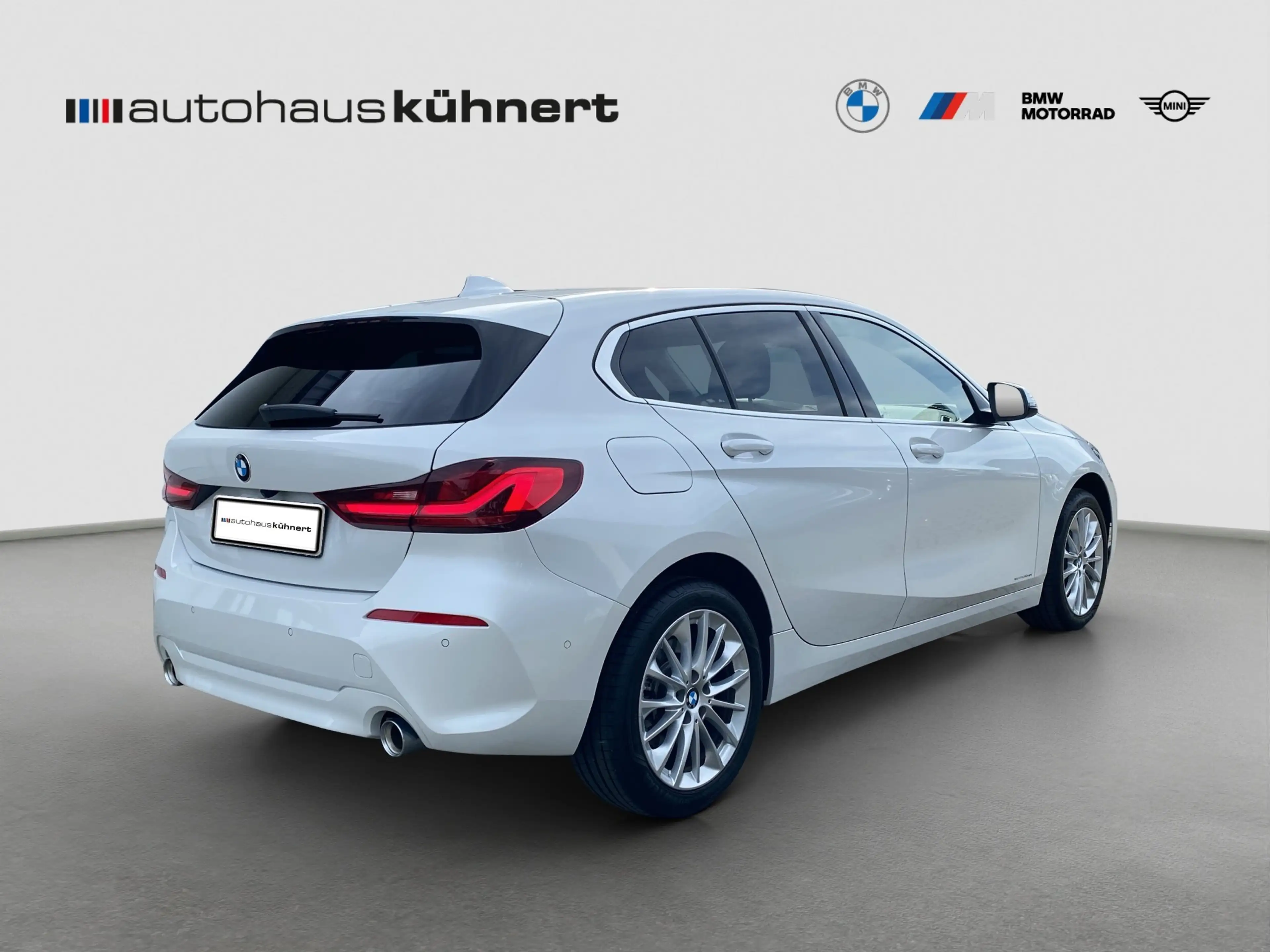 BMW 120 i Advantage LED ACC DrvAss HUD Navi RFK DAB — photo 7