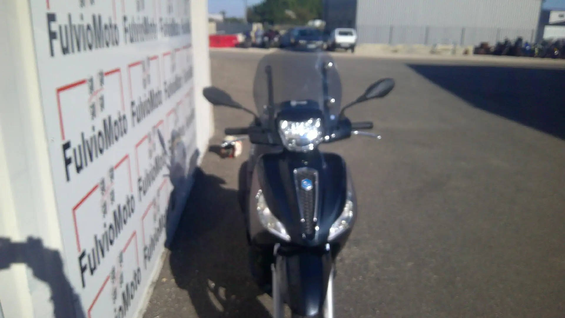 Piaggio Medley 125 Szürke - 2