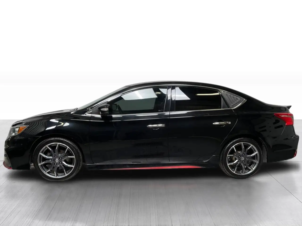 Nissan Sentra снимка Nissan Sentra