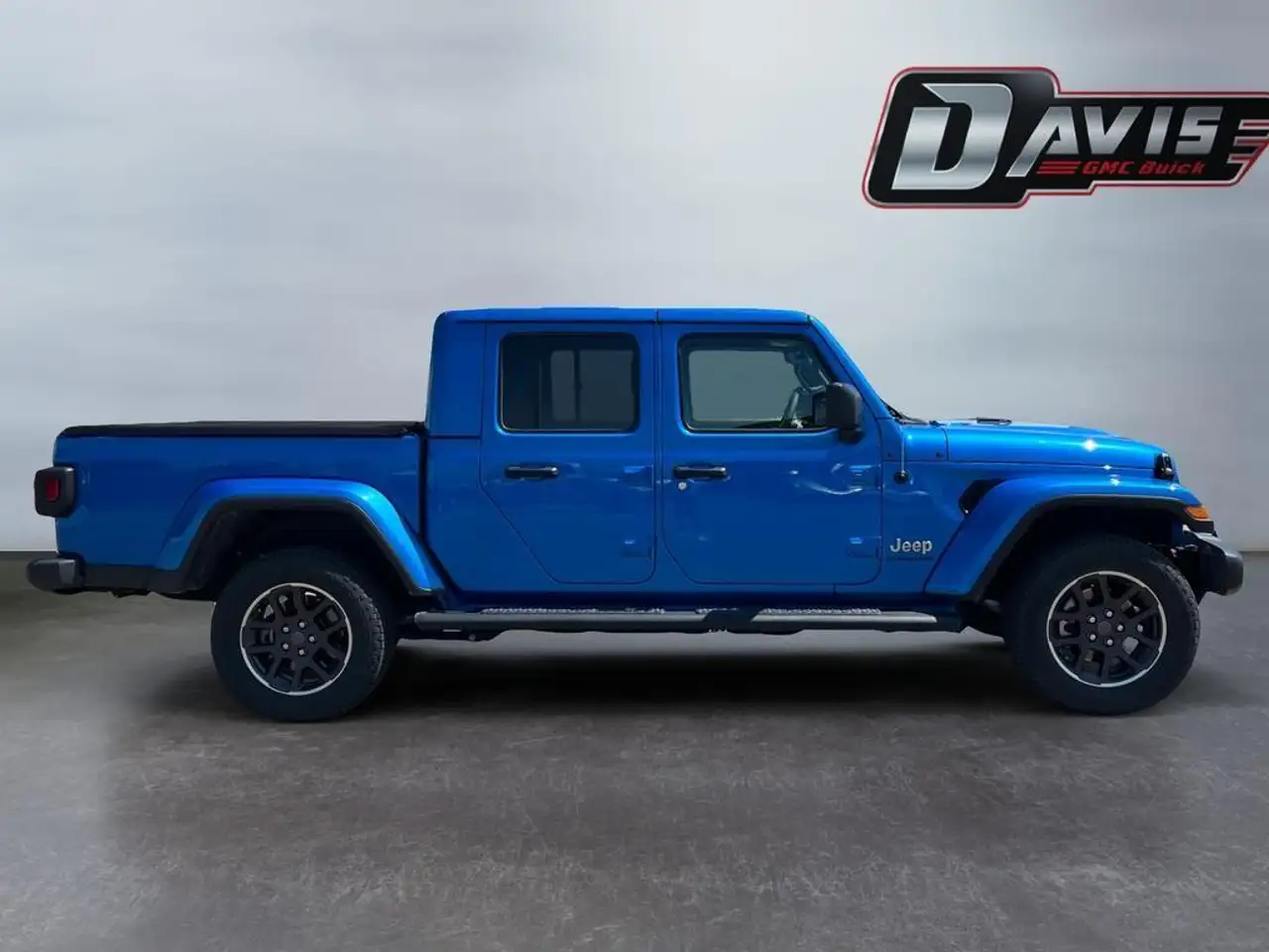 Jeep Gladiator photo Jeep Gladiator