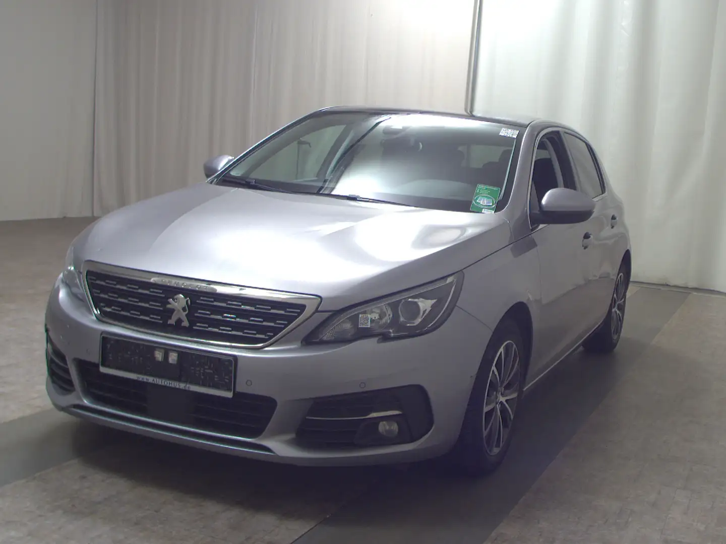 Peugeot 308 1.5 BlueHDI Allure Navi PDC Pano Shz Grau - 2