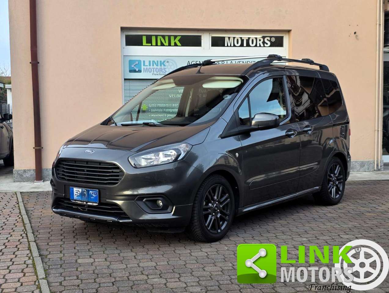 Ford Tourneo Courier 1.0 EcoBoost 100 CV  S-S Sport