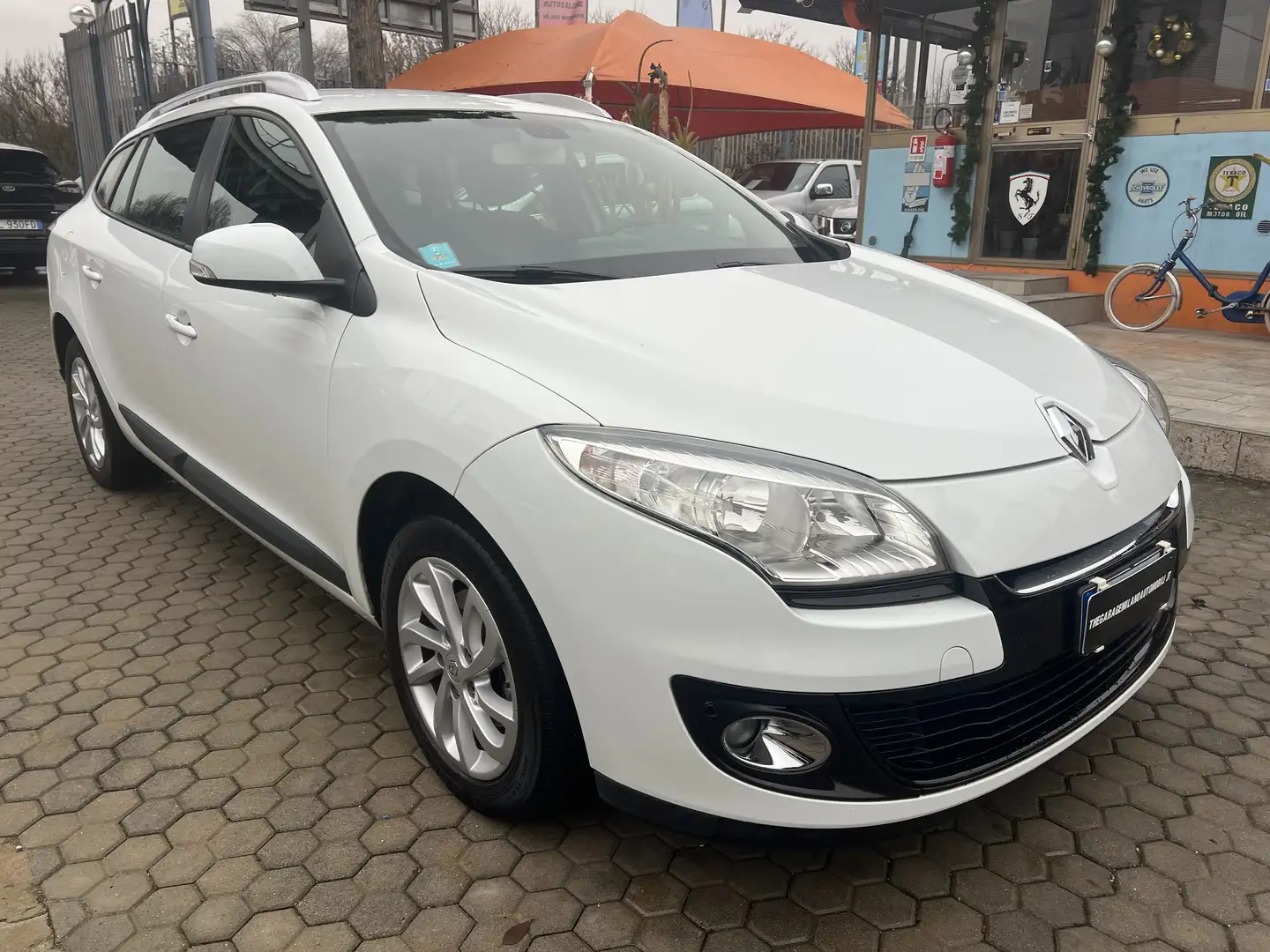 Renault Megane SporTour SporTour 1.6 Wave 110cv OK NEOPATENTATI Weiß - 2