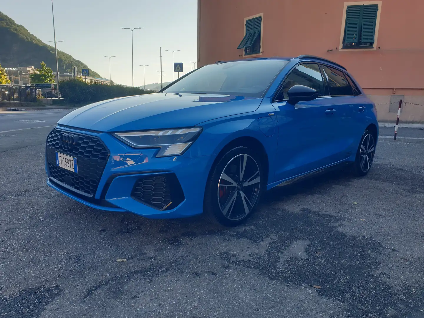 Audi A3 A3 Sportback 40 tfsie S line edition s-tronic Blu/Azzurro - 2