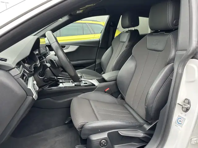 Audi A5 view 9