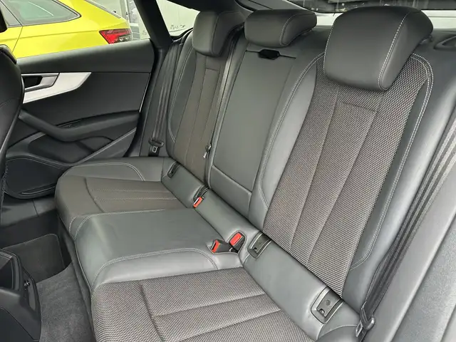 Audi A5 view 12