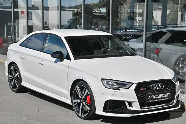 Audi RS3 view 3