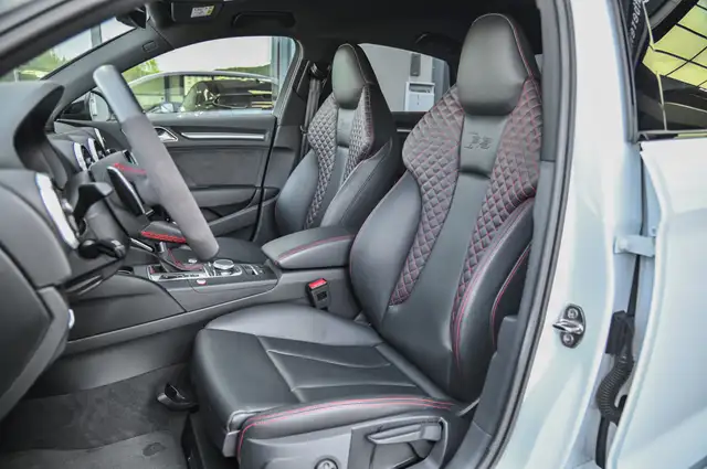 Audi RS3 view 12