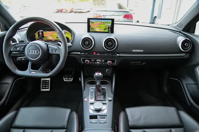 Audi RS3 view 10