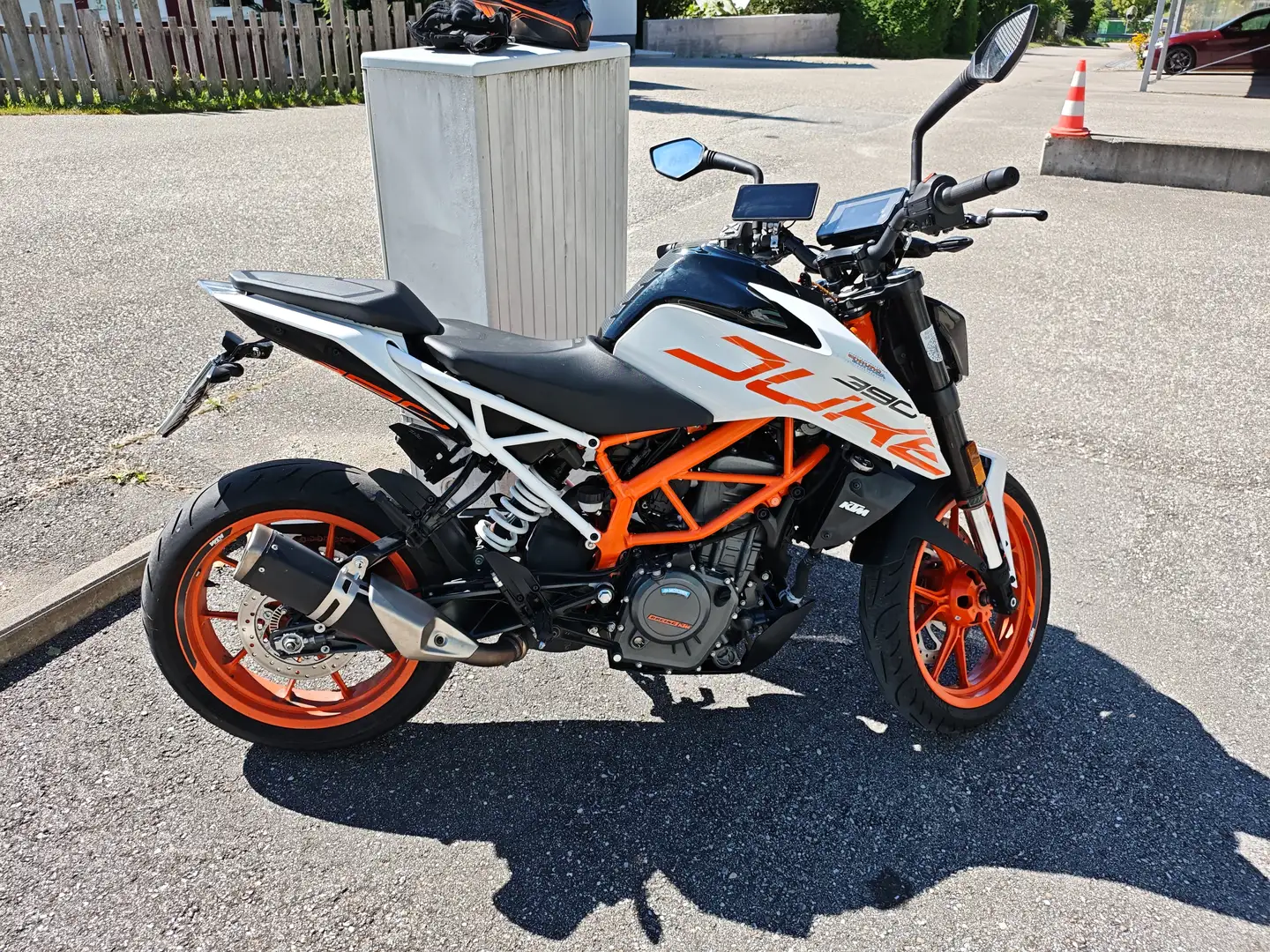 KTM 390 Duke Weiß - 1