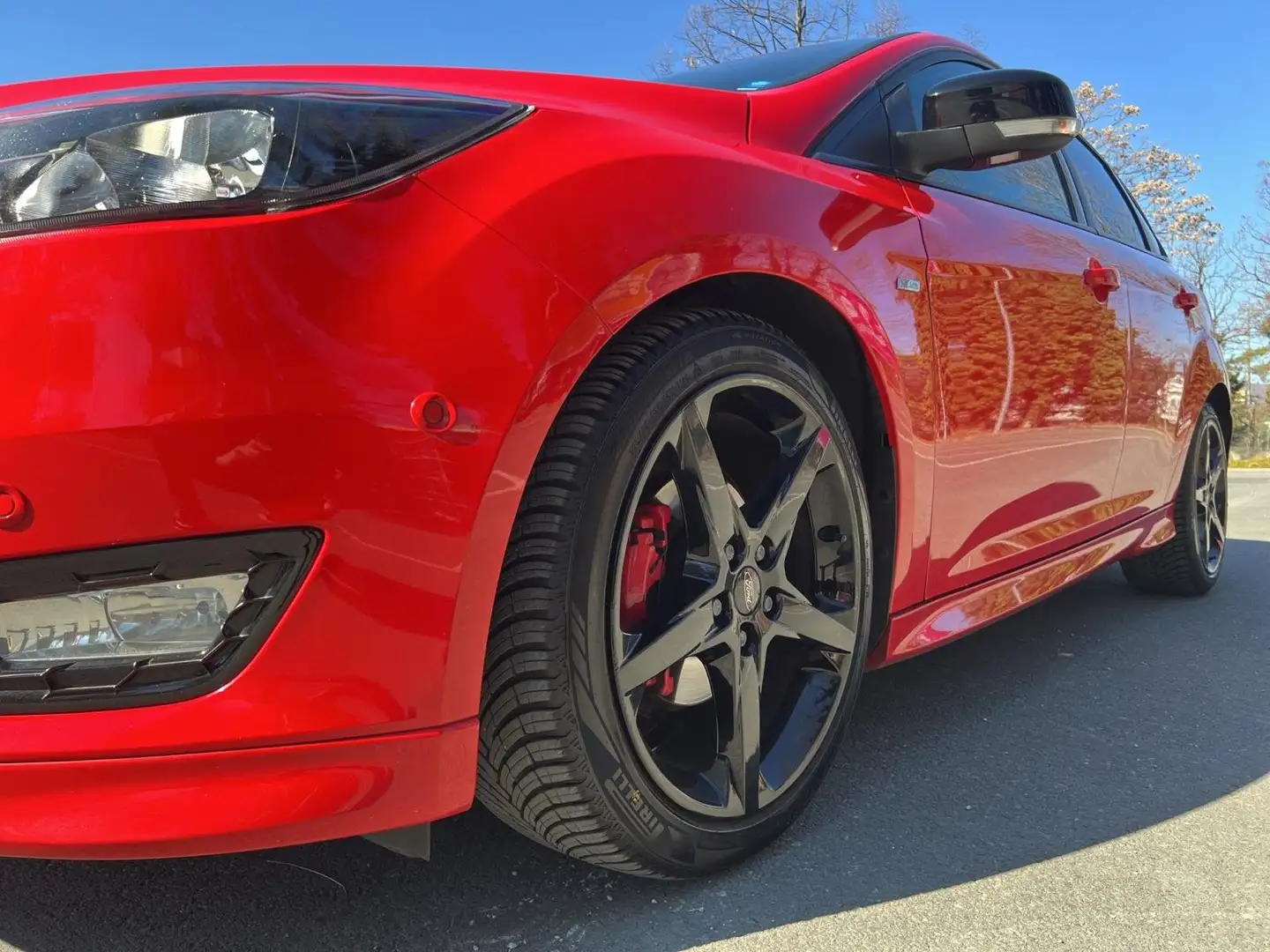 Ford Focus Focus 1,5 TDCi ST-Line *Aut.*18"Alu* Top Zustand * Rot - 2